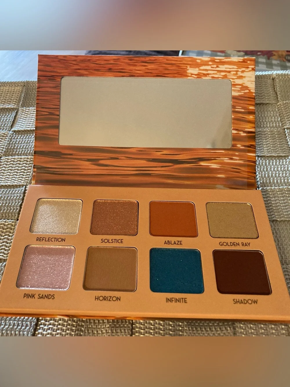 BEAUTY FOR REAL 'Golden Hour' Eyeshadow Palette - 8 shades - NEVER USED/SWATCHED